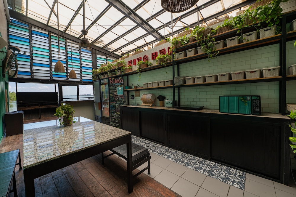Shared kitchen facilities