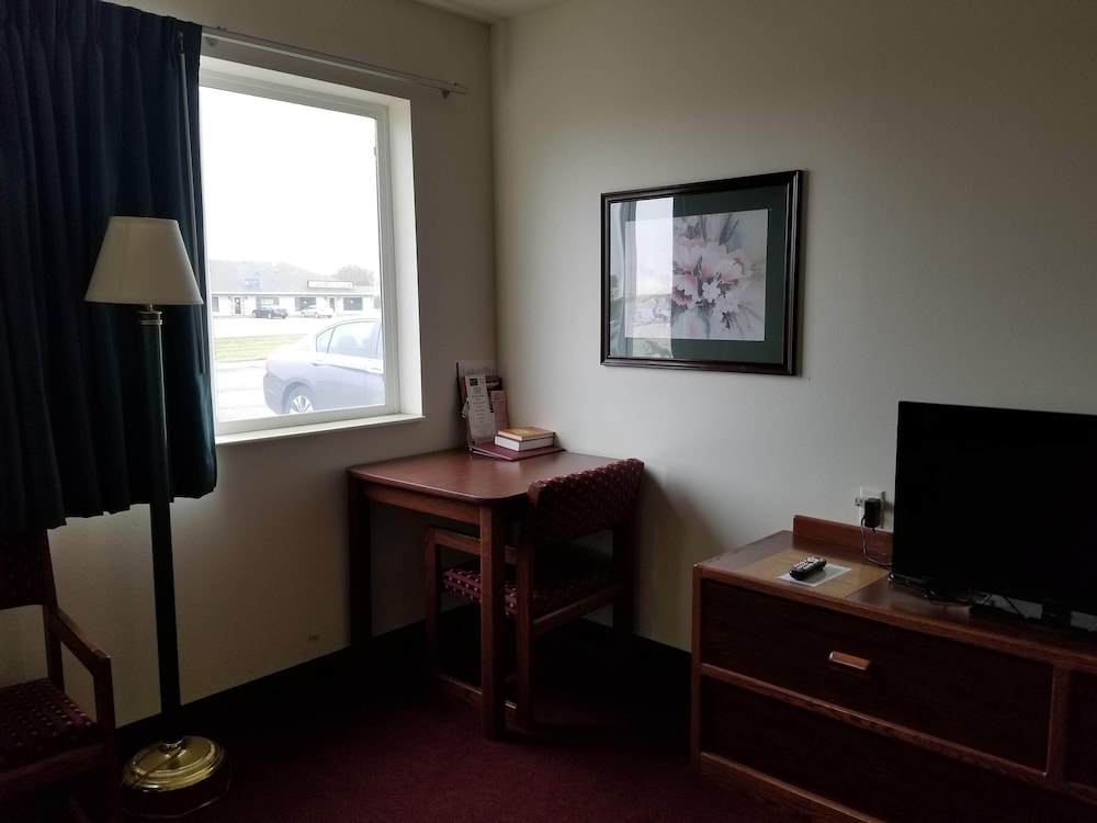 Bilmar Inn & Suites Dell Rapids Near Sioux Falls - photo 24