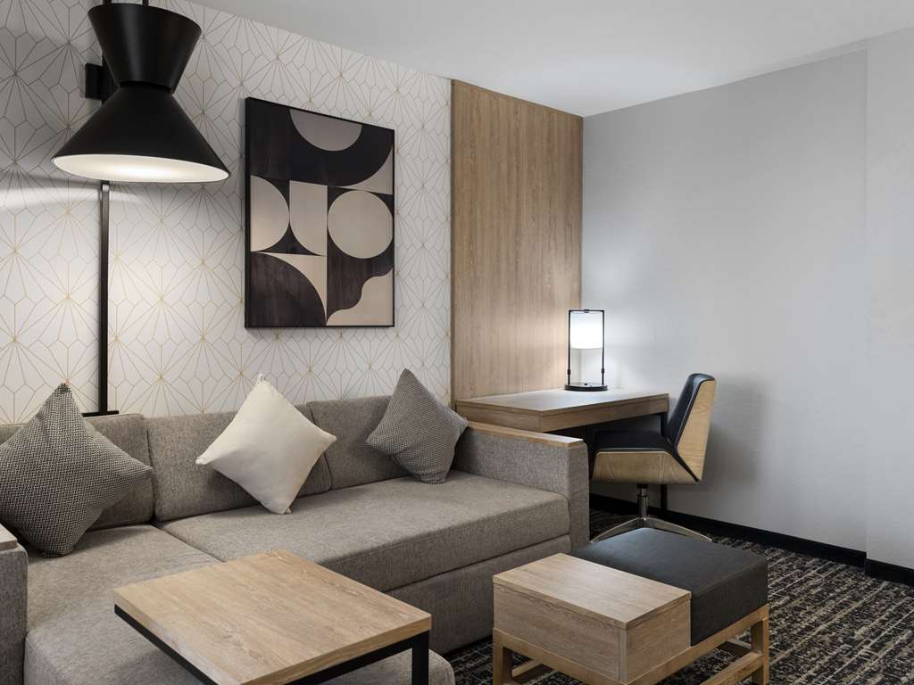 Hyatt Place Kansas City Overland Park Metcalf - photo 18
