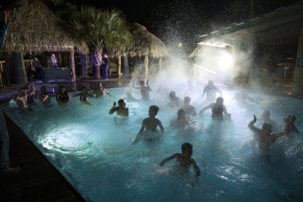 Waves Resort Corpus Christi - photo 49