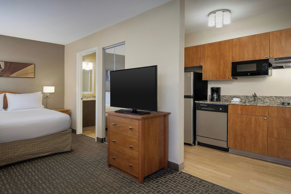 TownePlace Suites by Marriott Portland Hillsboro - photo 11