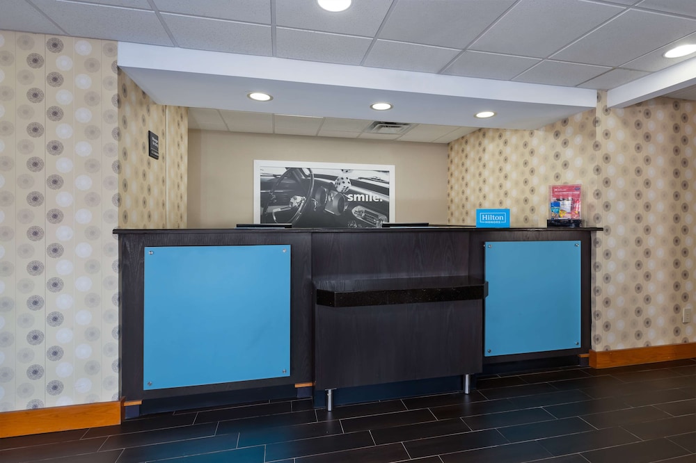 Hampton Inn Marysville - photo 3