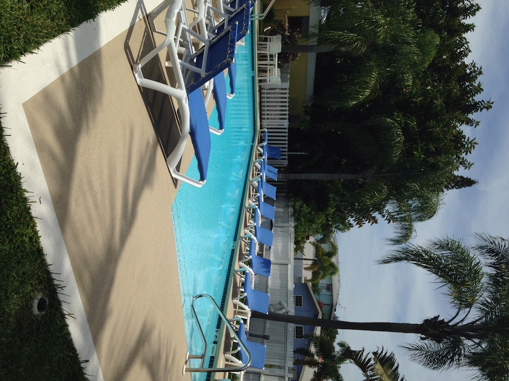 Queen's Gate Resort - photo 24