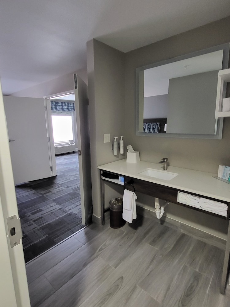 Hampton Inn Houston Deer Park Ship Area - photo 20