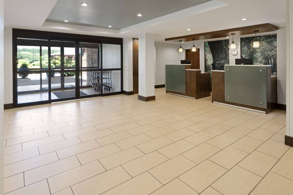 La Quinta Inn & Suites by Wyndham LaGrange I 85 - photo 33