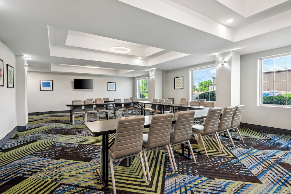 Holiday Inn Express Ada by IHG - photo 29