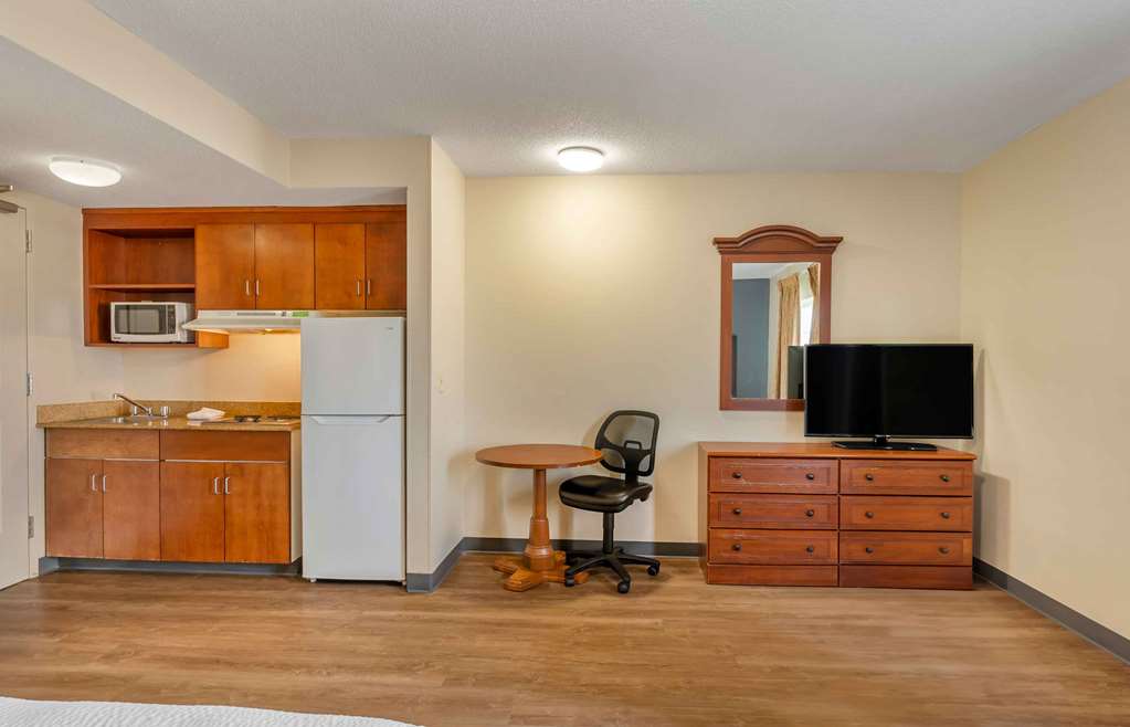 Extended Stay America Suites Chesapeake Greenbrier Circle - photo 24