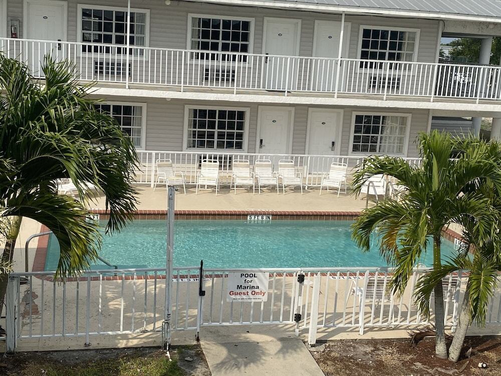 Roland and Mary Ann Martin Resort - photo 22