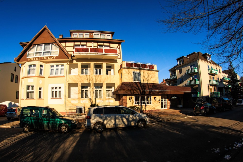 Hotel Heldt — 4-Star Luxury Hotel in Bad Pyrmont, Germany