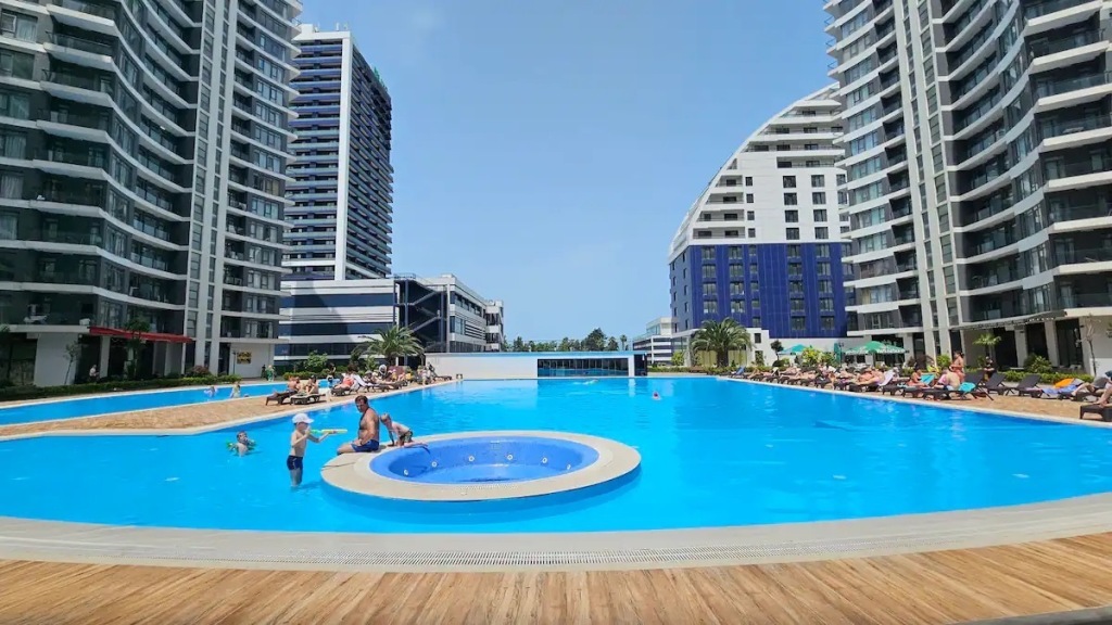 Apartments Batumi Lech and Maria Kaczynski Street 5