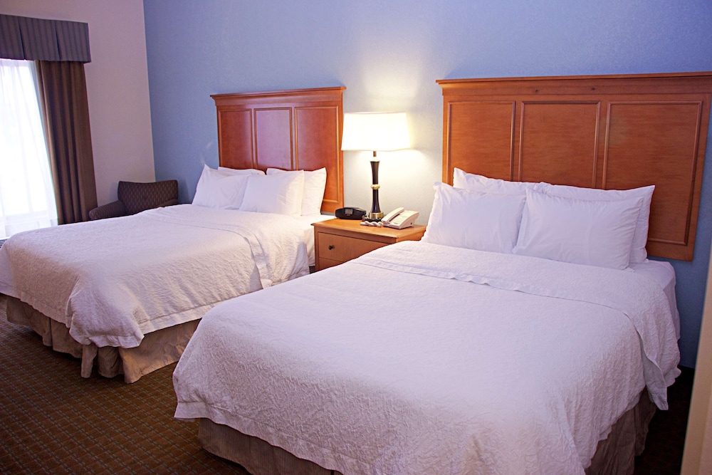 Hampton Inn Sidney NE - photo 14