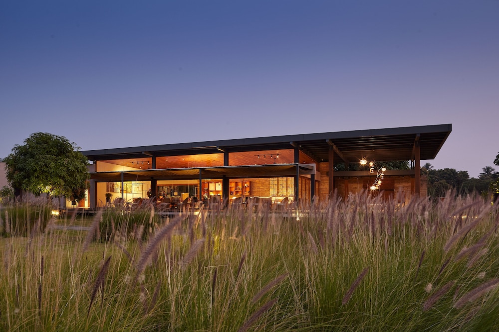 Woods at Sasan — 5-Star Luxury Hotel in Veraval, India
