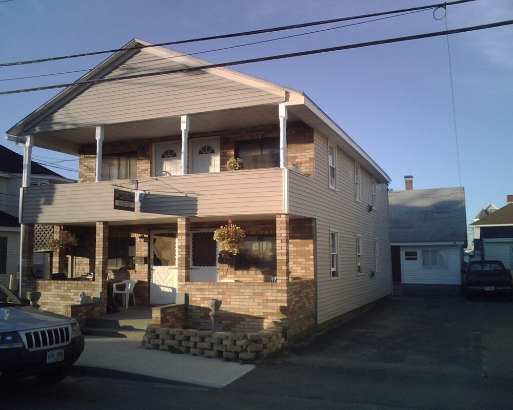 Nautical Motel and Suites - photo 78