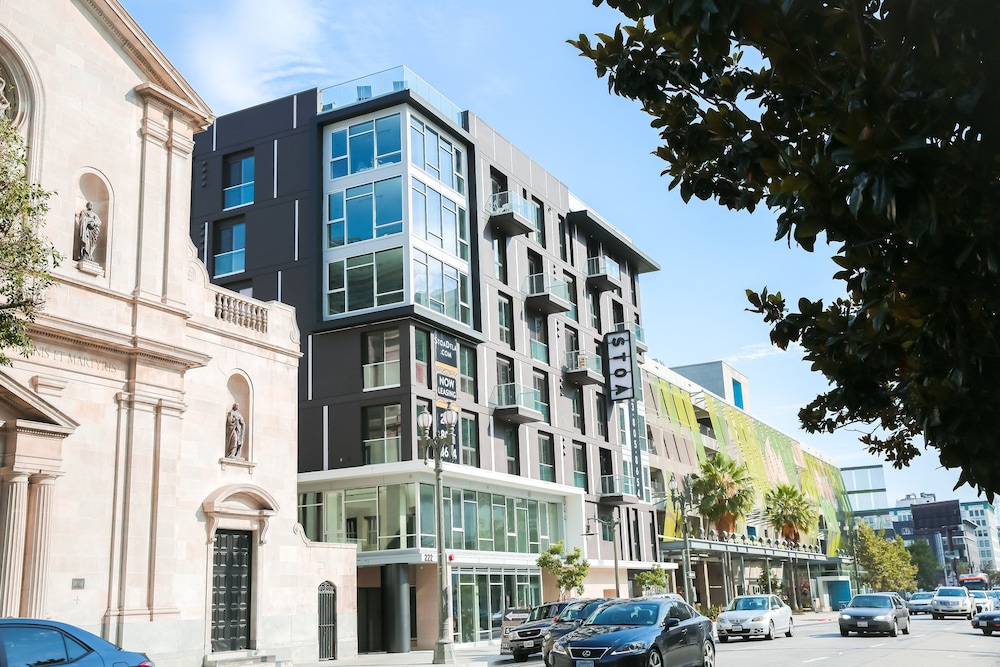 Fully Furnished Suites near Little Tokyo - photo 34