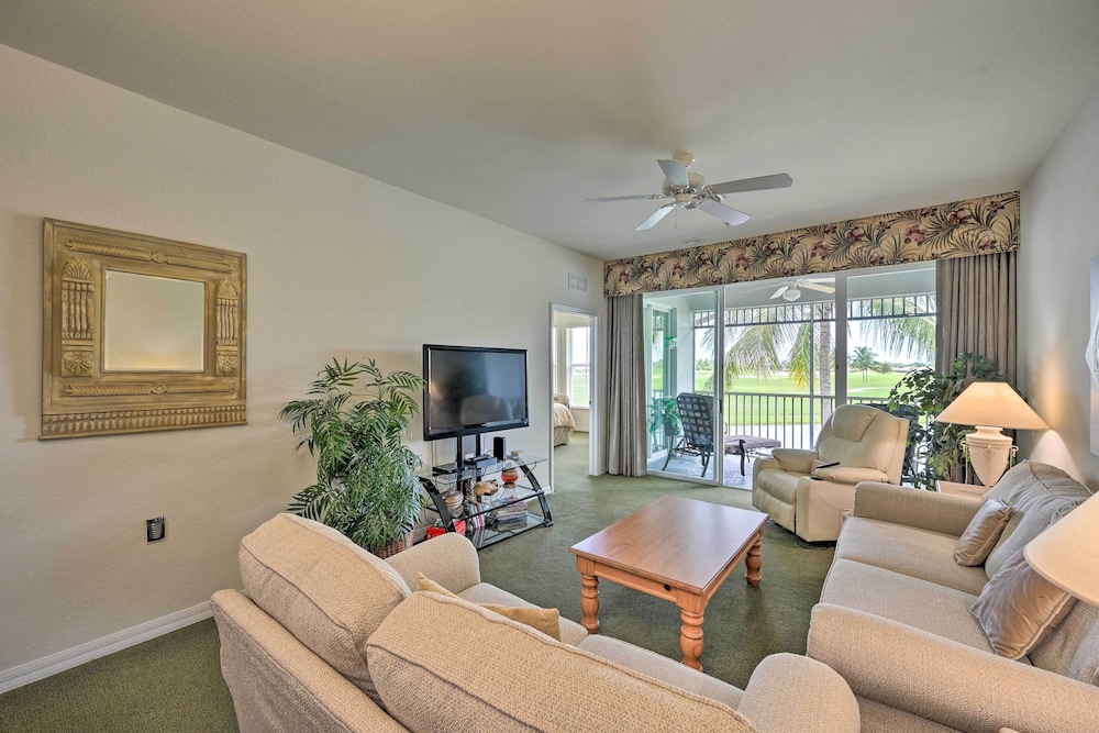 Naples Condo with Golf View and Resort Style Amenities in Naples, United States