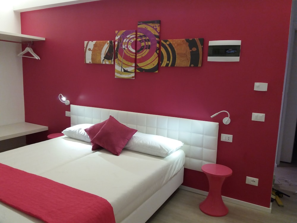 B&B Suite Color Verona — 4-Star Luxury Hotel in Verona, Italy