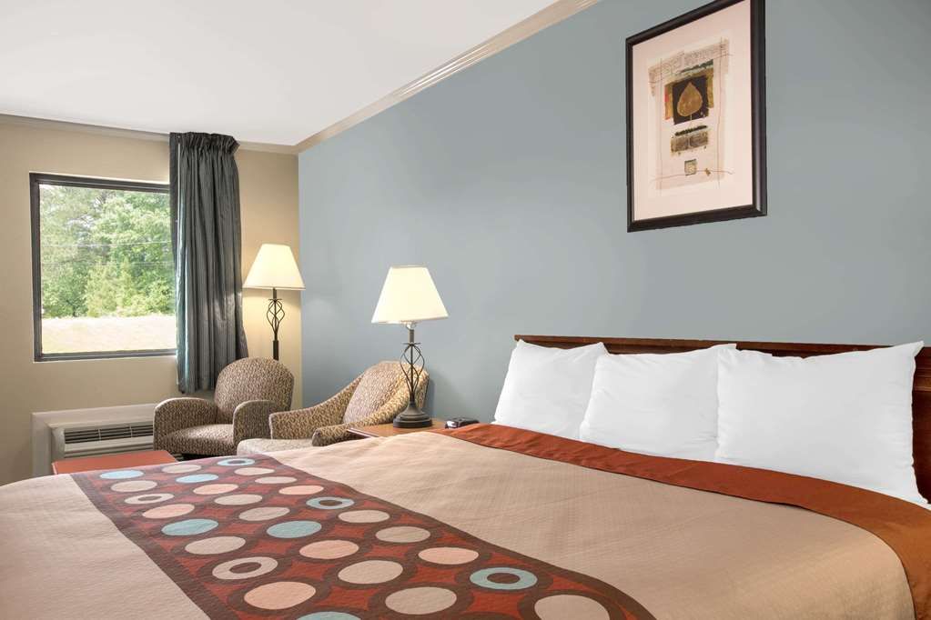 Budgetel Inn & Suites - photo 6
