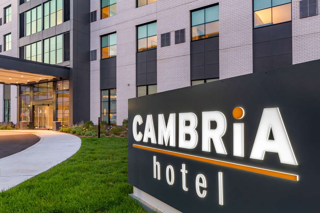 Cambria Hotel New Haven University Area - photo 5