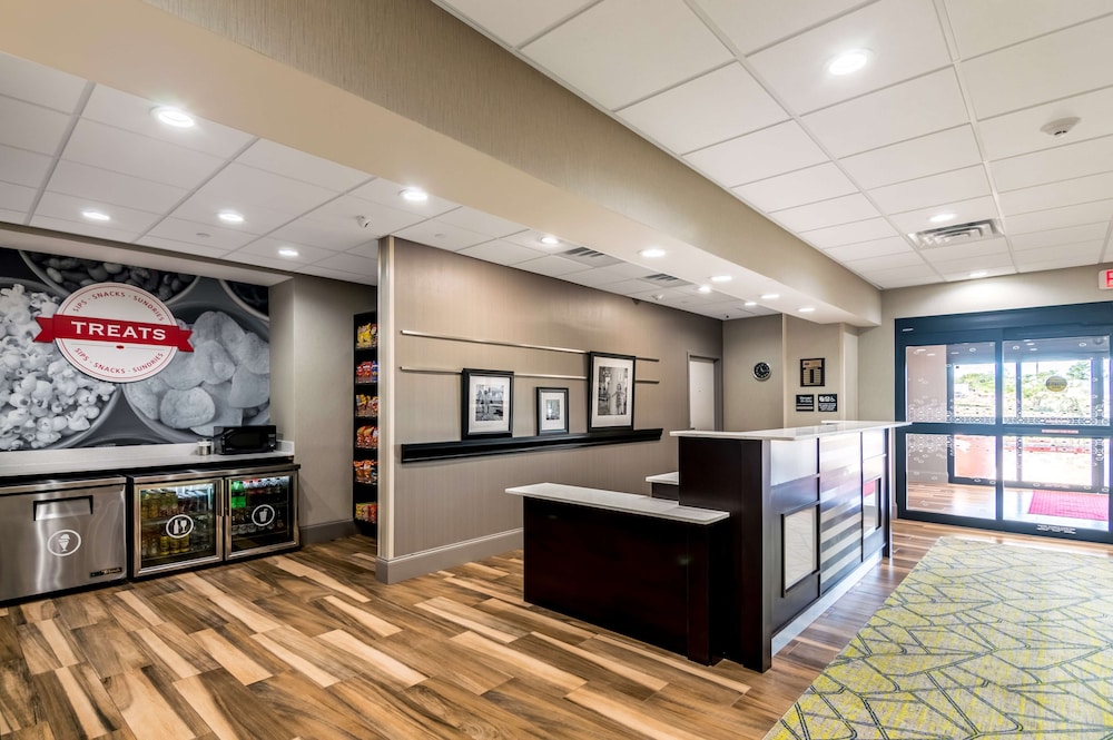 Hampton Inn Oklahoma City Northeast - photo 5