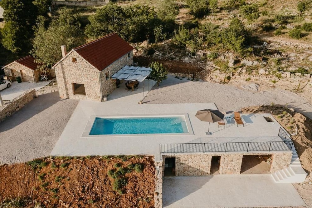 Villa Terra Meera — 4-Star Luxury Hotel in Skradin, Croatia