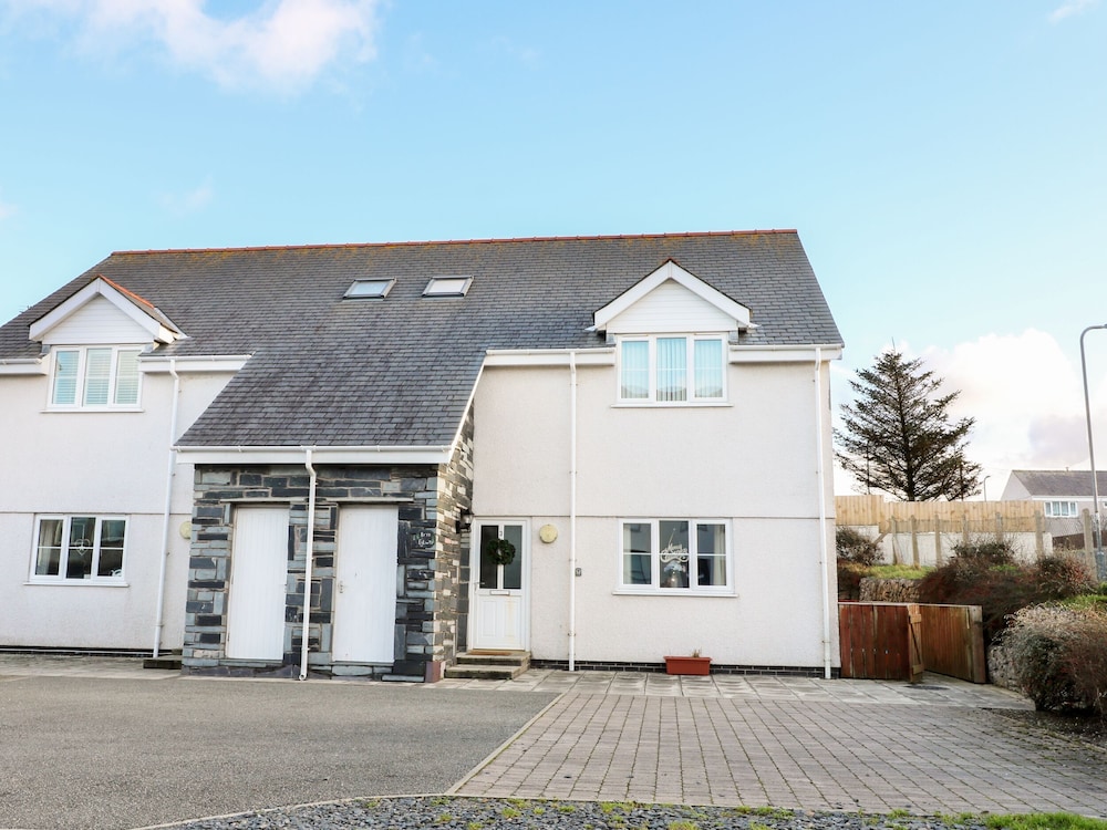 Ger Y Lli — 4-Star Luxury Hotel in Rhosneigr, United Kingdom