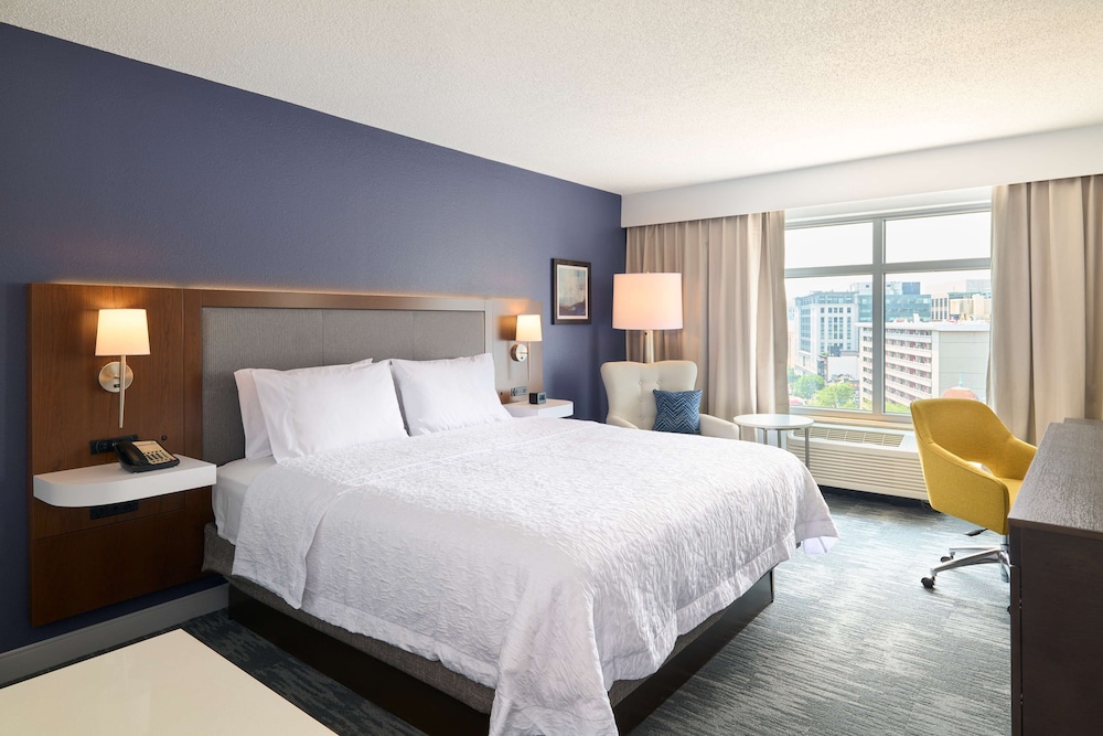 Hampton Inn Washington Downtown Convention Center - photo 14