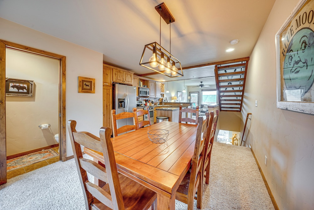6 Mi to Winter Park Resort Townhome with Hot Tub - photo 7