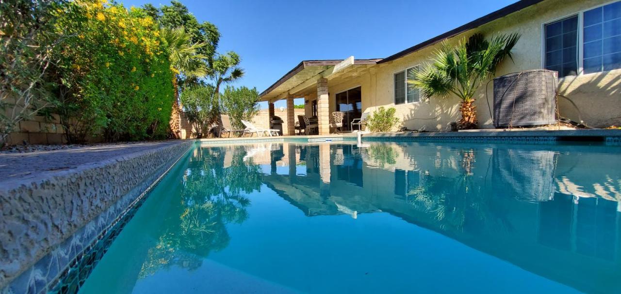 Make Your Friends Jealous - carbon neutral hotel in Indio