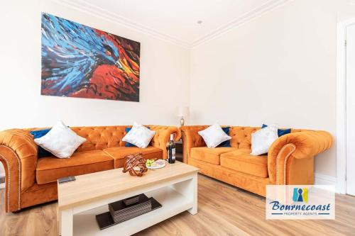 Seaward Escape By Bournecoast A Ground Floor Apartment Close To The Sandy Beaches With A Patio Fm660 — 4-Star Luxury Hotel in Bournemouth, United Kingdom