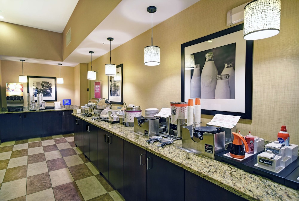 Hampton Inn Beloit - photo 27