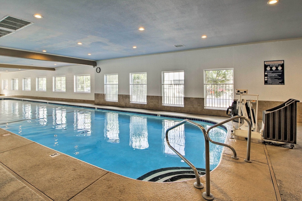 Pool and Dock Access Resort Condo in Branson - photo 16