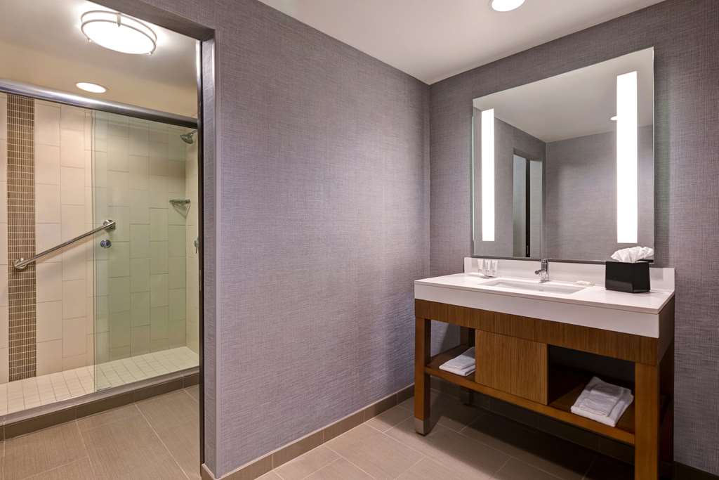 Hyatt Place Bloomington Normal - photo 32