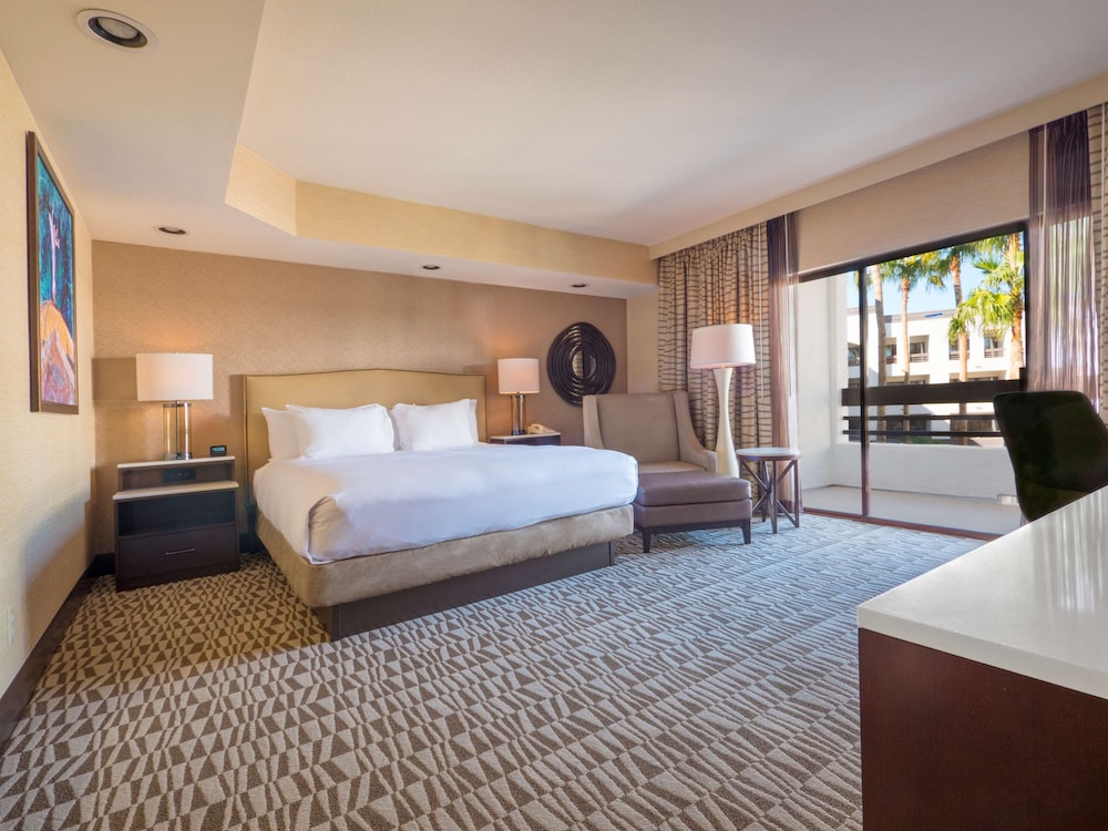 Hilton Phoenix Airport - photo 24