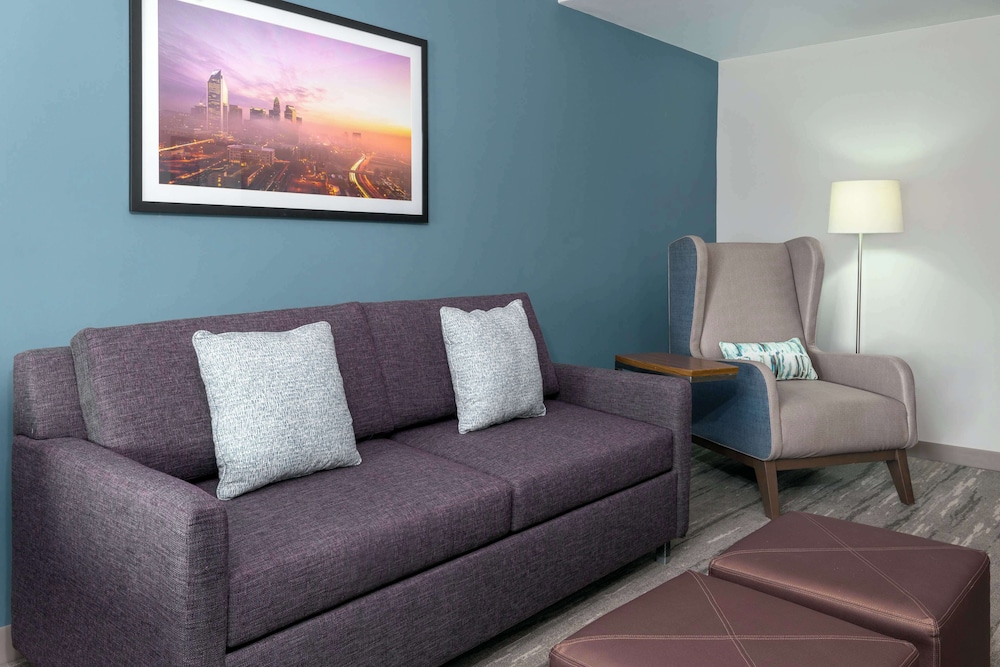 Hilton Garden Inn Charlotte Uptown - photo 13