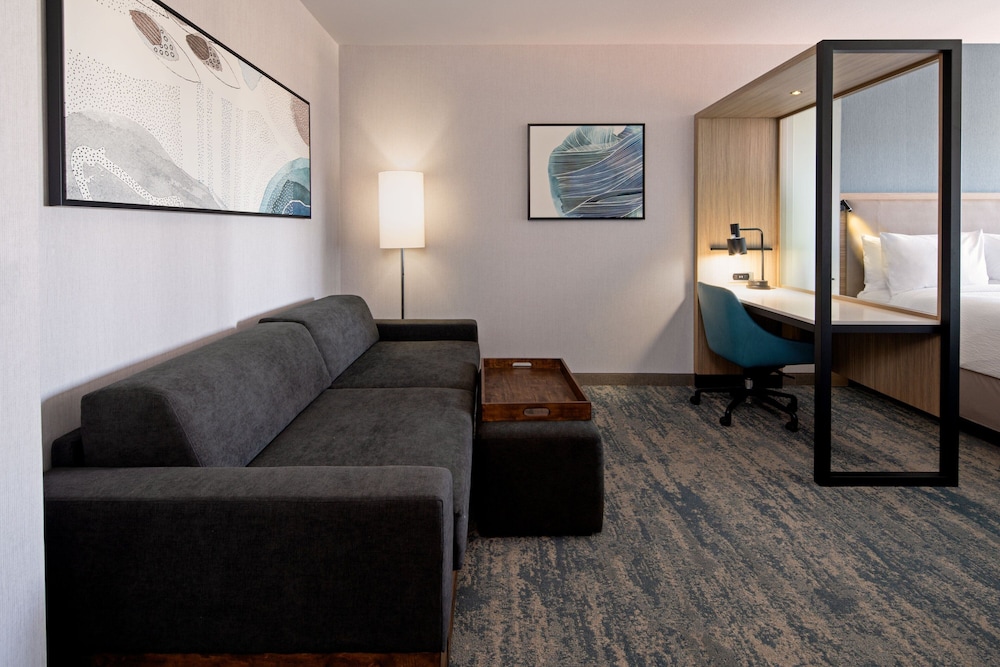 SpringHill Suites by Marriott Valencia - photo 13