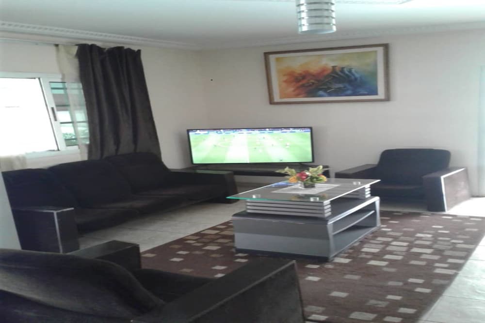 Hôtel La Réserve - carbon neutral hotel in Yamoussoukro
