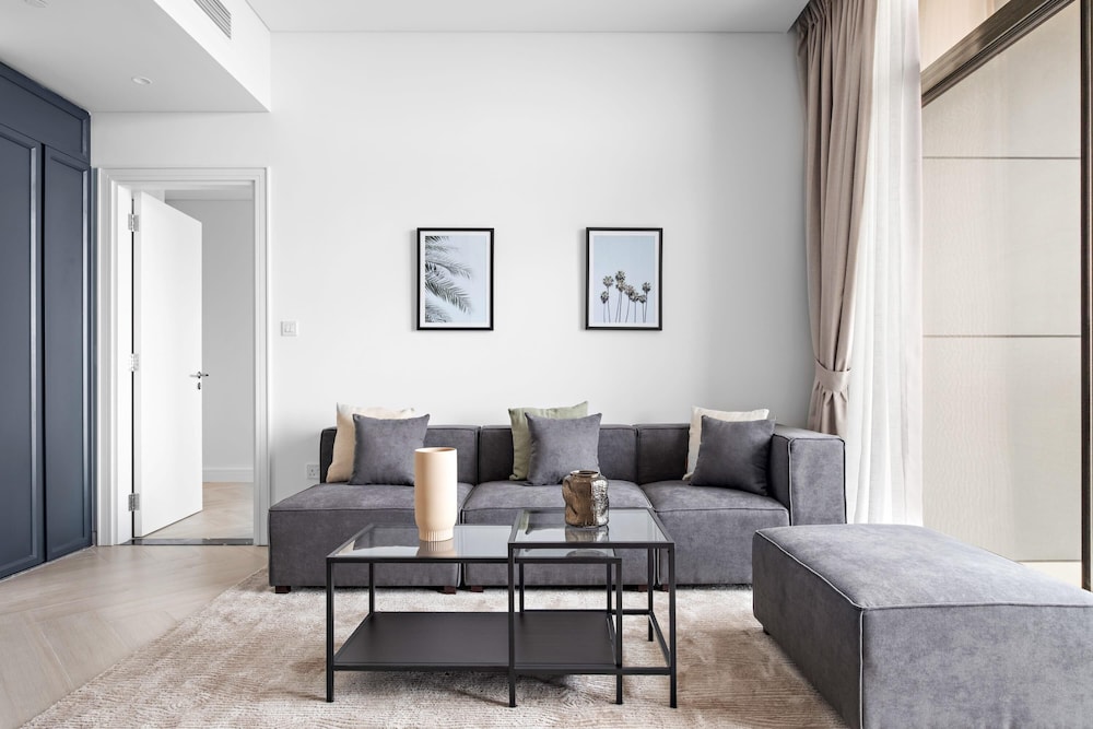 Luxurious 1 bedroom Apart With Dubai Skyline View — 4-Star Luxury Hotel in Dubai, United Arab Emirates