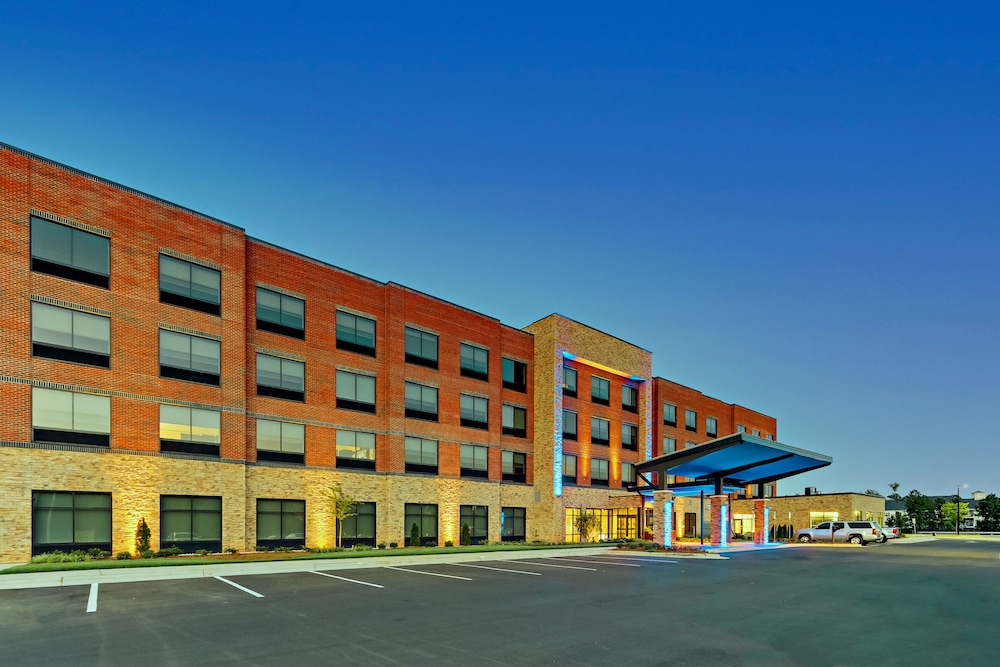 Holiday Inn Express & Suites Winston Salem Sw Clemmons by IHG - photo 68