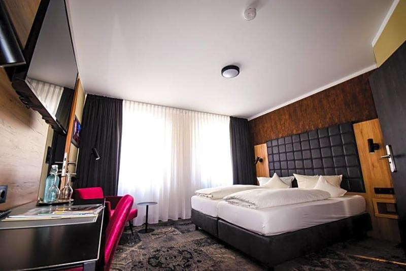 Akzent Hotel Roter Löwe in Ulm, Germany