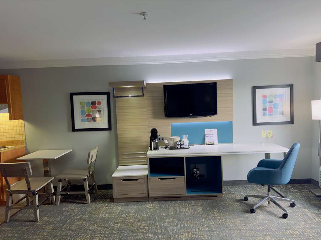 Best Western Plus Glen Allen Inn - photo 16