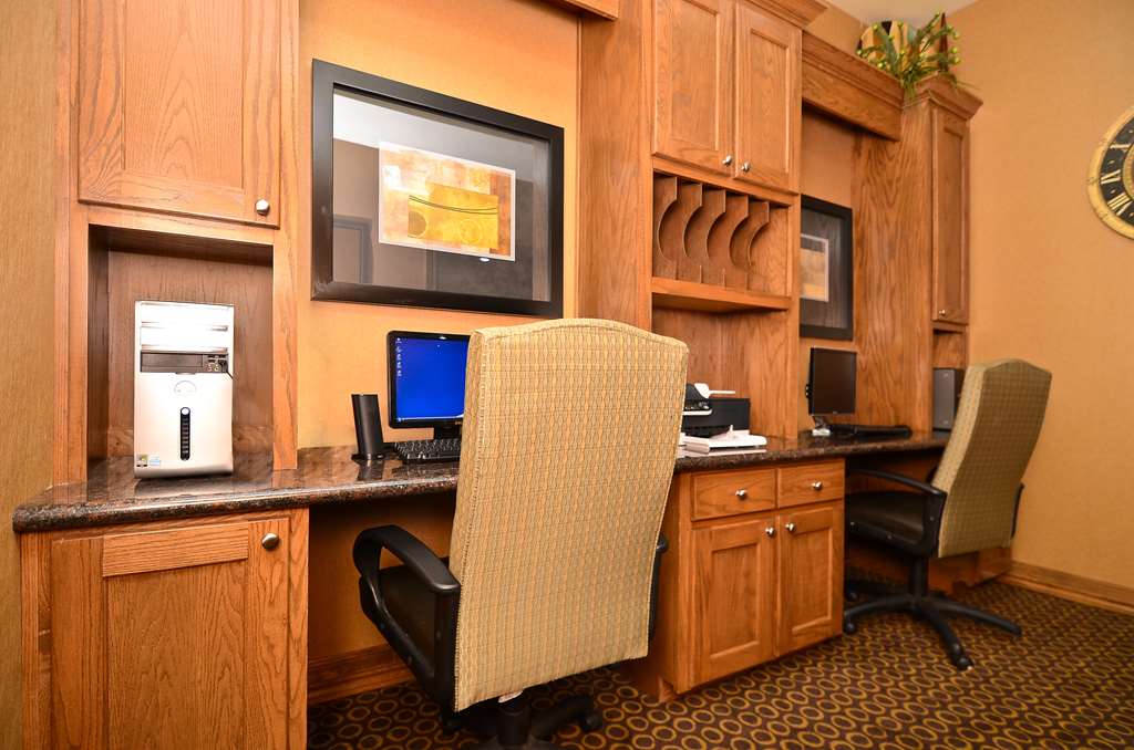Best Western Plus Christopher Inn & Suites - photo 9