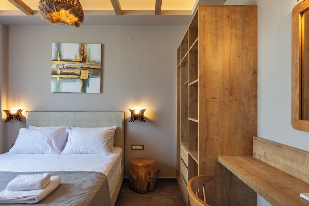 The Seaside Nook — 4-Star Luxury Hotel in Stalis, Greece