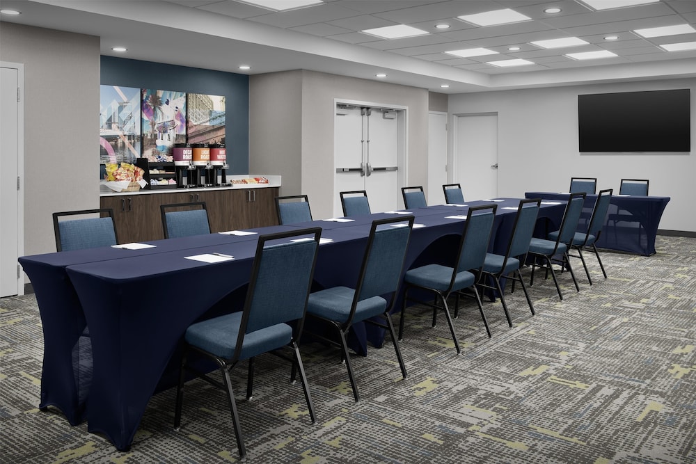 Hampton Inn & Suites Jacksonville South Bartram Park - photo 38