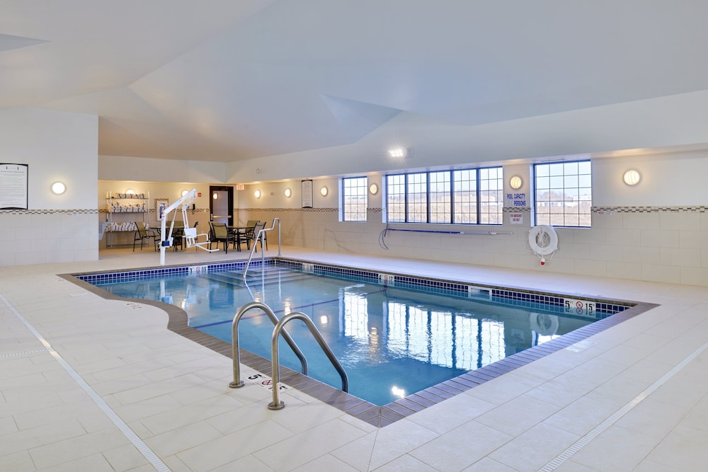 Staybridge Suites Rochester Commerce Dr NW by IHG - photo 36