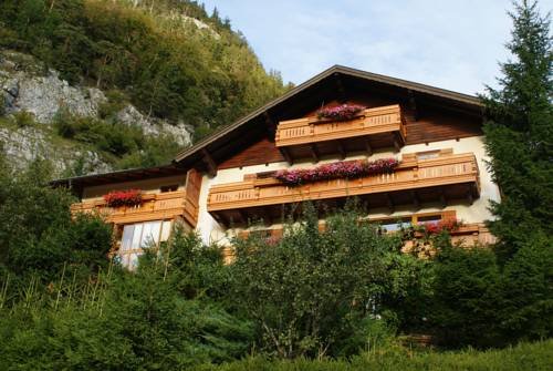 Haus Meissnitzer — 4-Star Luxury Hotel in Fuschl Am See, Austria