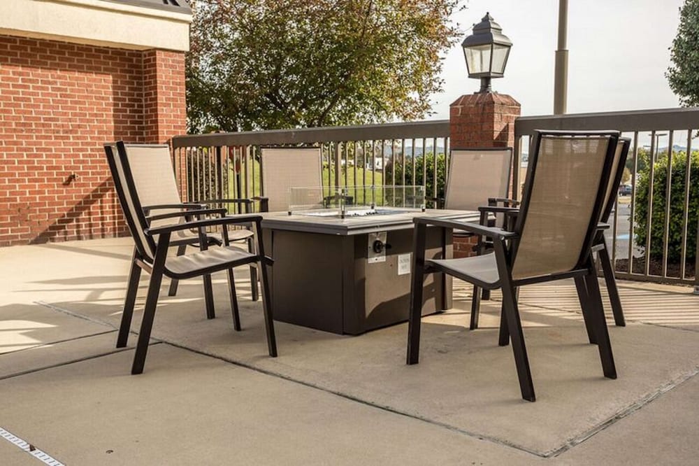 Hampton Inn Somerset - photo 84