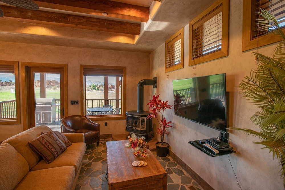 Cougar Ridge Resort LLC - photo 46