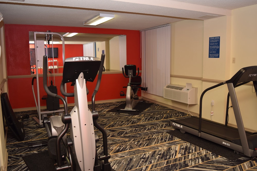 Red Roof Inn Batavia - photo 21