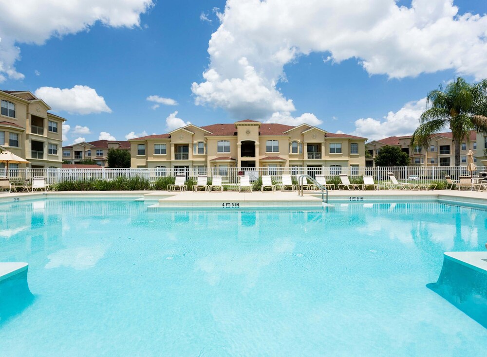 Magical Florida Getaway. — 4-Star Luxury Hotel in Davenport, United States