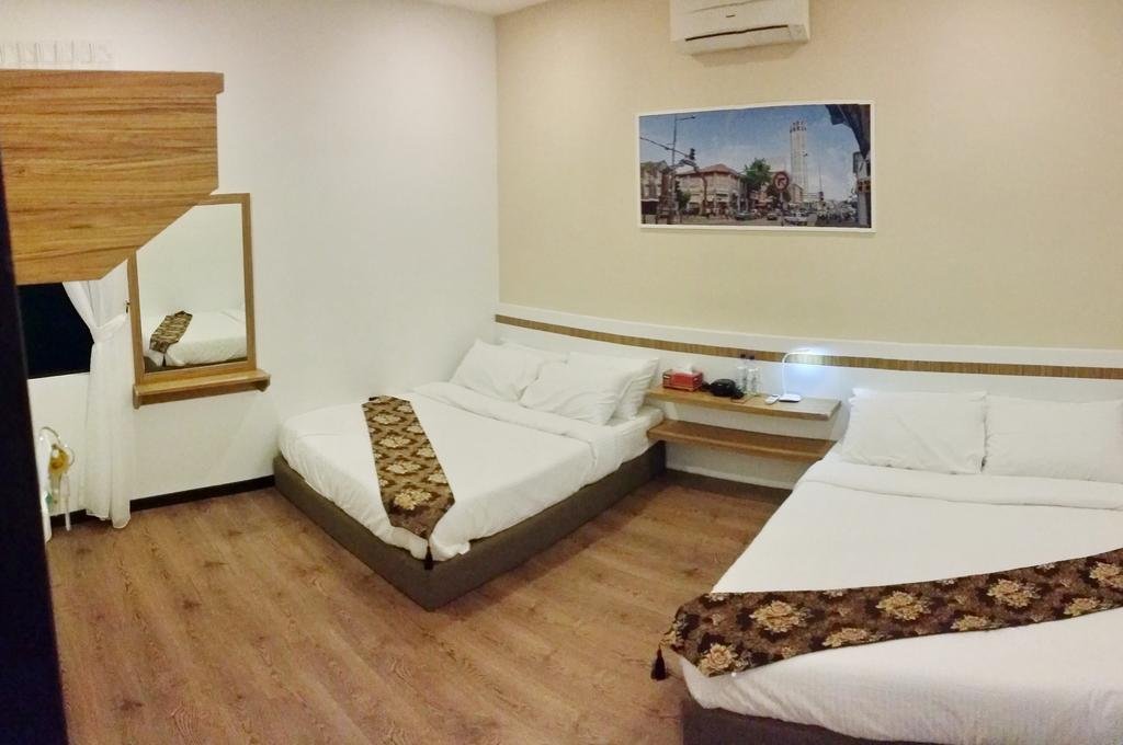 Landed Home near Gurney and Georgetown for 18pax WL — 4-Star Luxury Hotel in George Town, Malaysia